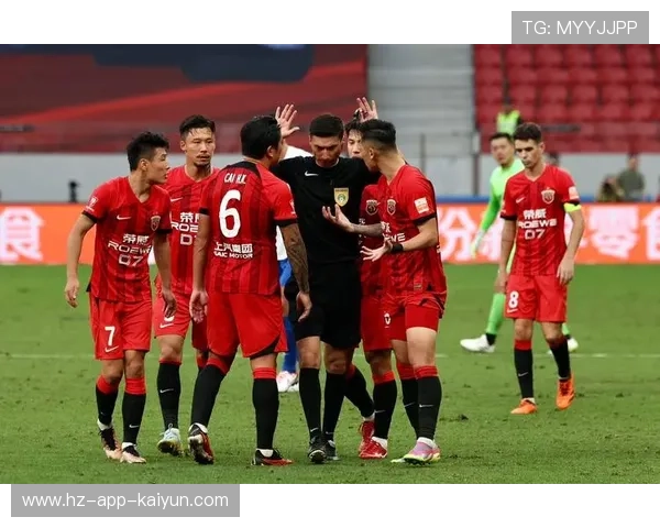 上海海港状态下滑明显全队需调整阵容以重振比赛活力